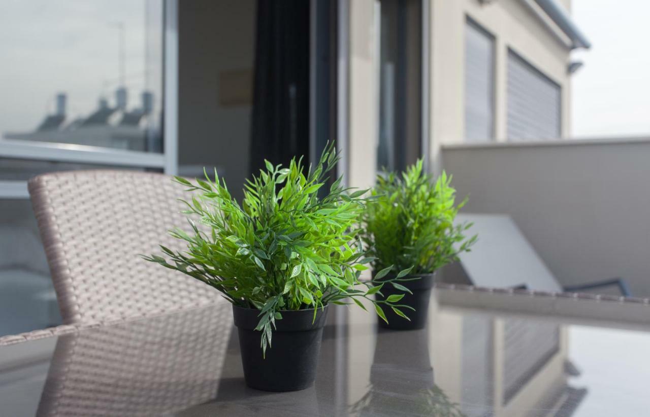 Luxury Penthouse 2 Bed Near Rothchild Apartment Tel Aviv Exterior photo